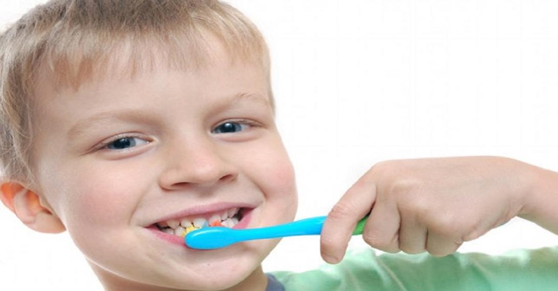 How long should you brush your teeth? Here are some tips from experts